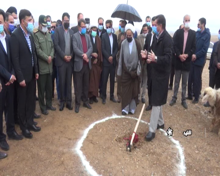 آغاز ساخت کارخانه کاشی و سرامیک در اقلید