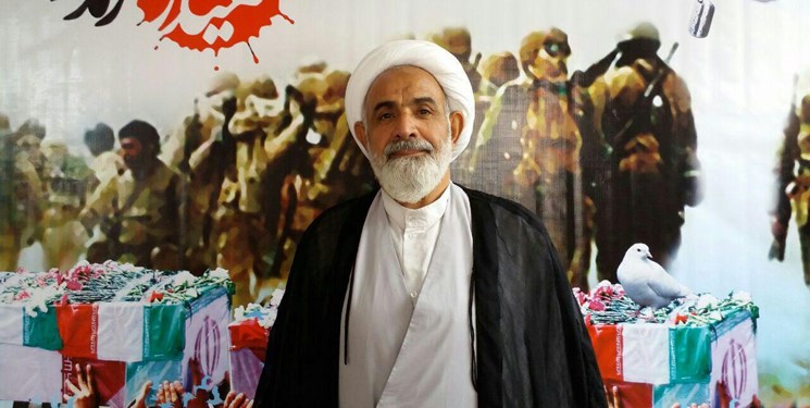 لزوم مساعدت مسؤولان جهت استقرار پزشکان متخصص در درمانگاه اقلید
