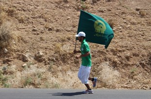 دوندگان جاده ولایت وارد شهرستان اقلید می‌شوند