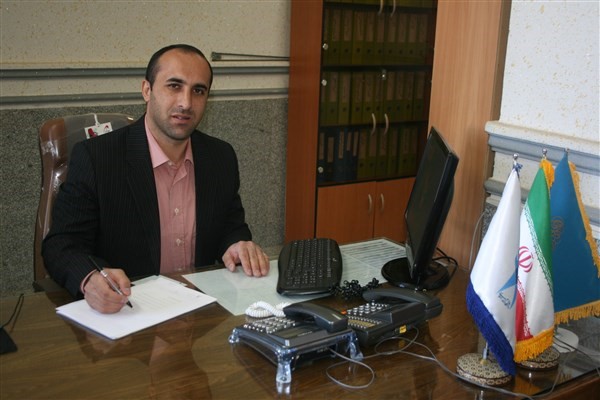 پژوهش‌ها در راستای خدمت به صنعت و نیازهای جامعه انجام شود