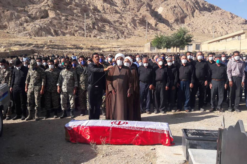 تشییع پیکر جانباز ۷۰ درصد «حاج فرج اله قاسمی» در شهرستان اقلید