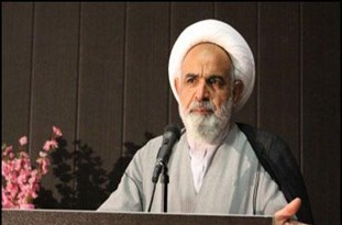 انتقاد از افرادی که به مذاکره با آمریکا دل‌خوش کرده‌اند/ مسؤولان دقت داشته باشند که فتنه‌گران تطهیر نشوند