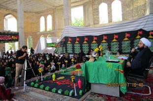 آیین قلک شکنی در امامزاده سید محمد (ع) شهرستان اقلید برگزار شد