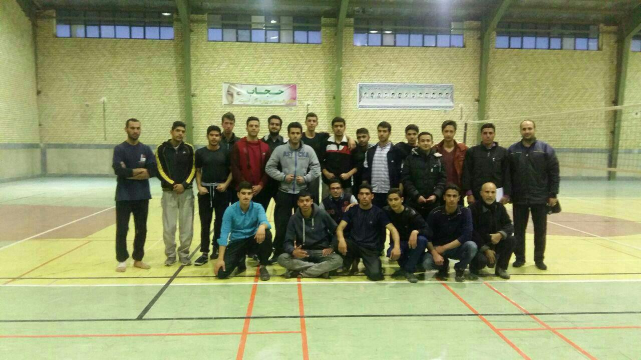 نفرات برتر مسابقات آمادگی جسمانی آقایان در اقلید معرفی شدند