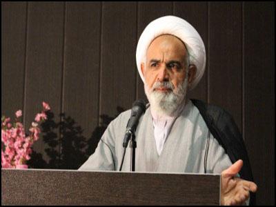 لزوم فاصله گرفت از فرمول‌های بی‌اساس و خانه‌برانداز غربی و شرقی