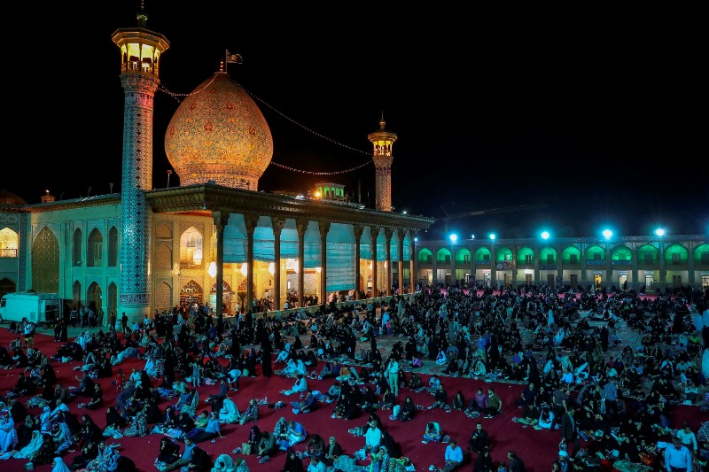 میزبانی بقاع متبرکه از آخرین شب معنوی قدر