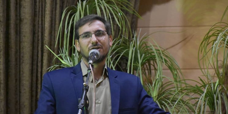 جنگ امروز، محک باورها و القای شبهات است/ حرکت مؤثر مرکز فضای مجازی سپاه اقلید در راستای ارتقای سواد رسانه‌ای